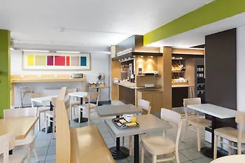 **  B&B Hotel Rennes Nord Saint Gregoire France