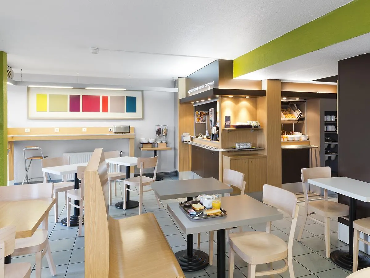 **  B&B Hotel Rennes Nord Saint Gregoire France